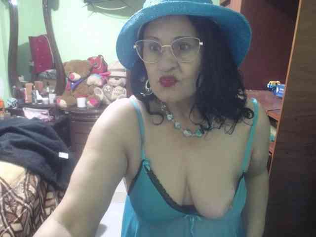 jazmin-mature webcam