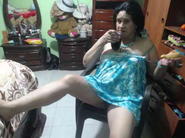 jazmin-mature webcam