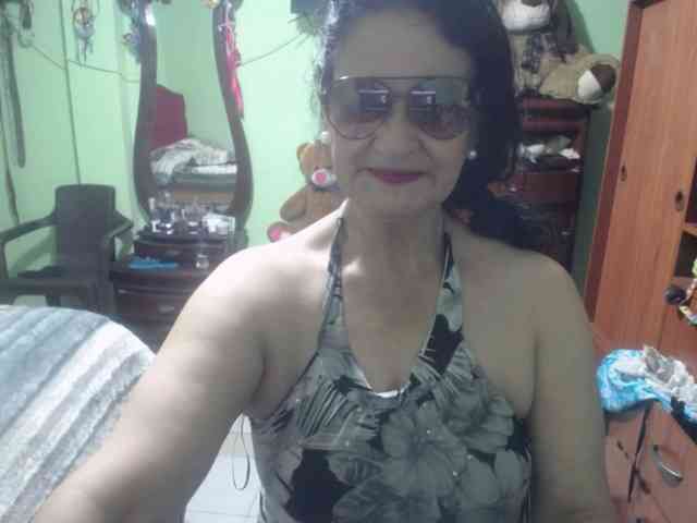 jazmin-mature webcam