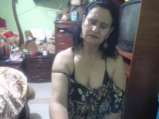 jazmin-mature webcam