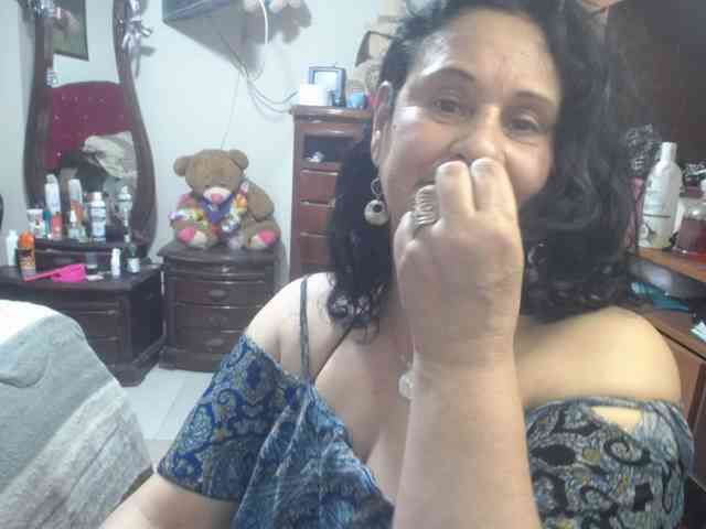 jazmin-mature webcam