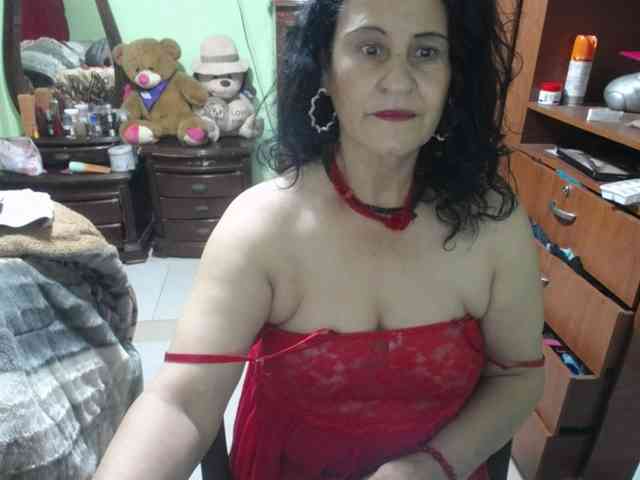 jazmin-mature webcam
