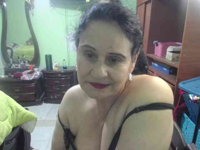 jazmin-mature webcam