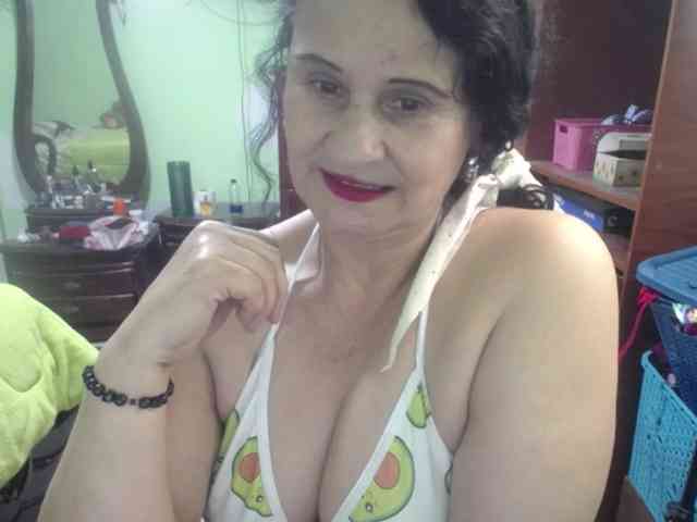 jazmin-mature webcam