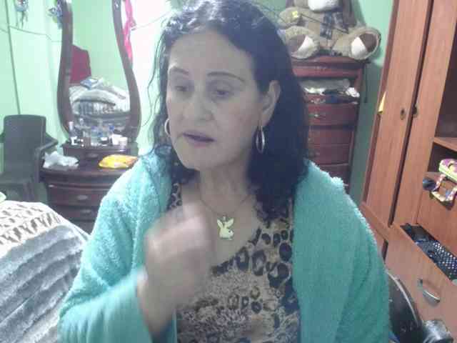 jazmin-mature webcam