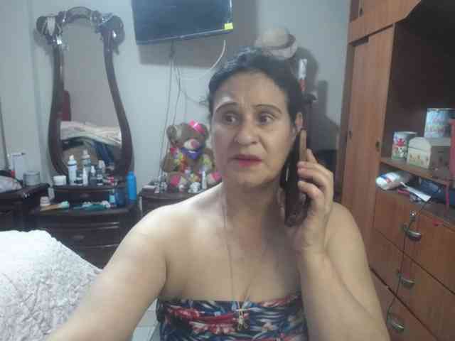 jazmin-mature webcam