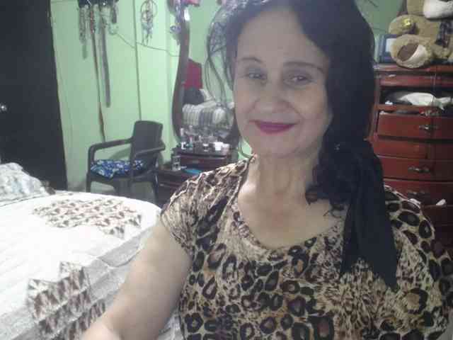 jazmin-mature webcam