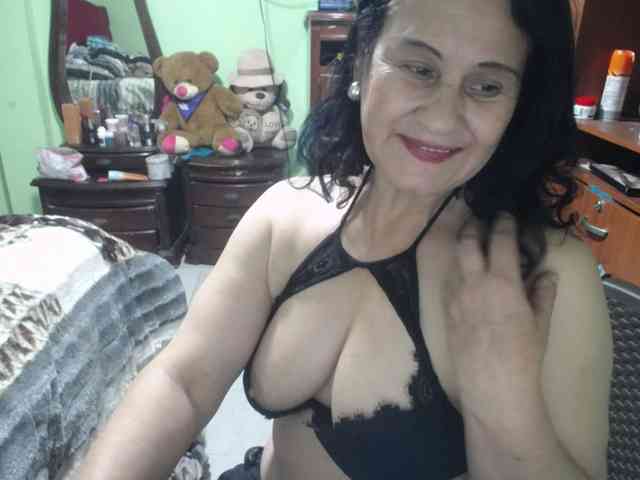 jazmin-mature webcam