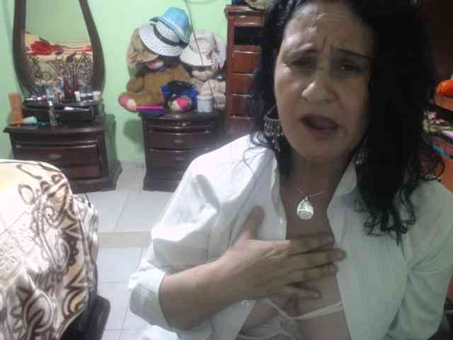 jazmin-mature webcam