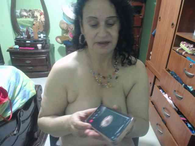 jazmin-mature webcam