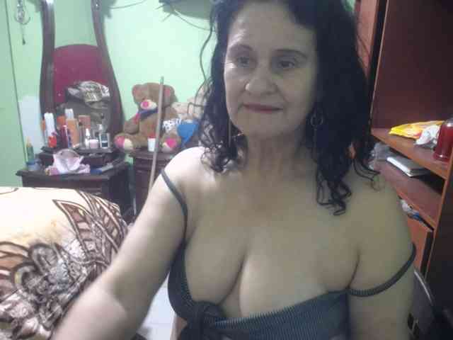 jazmin-mature webcam