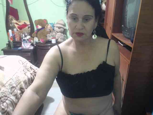 jazmin-mature webcam