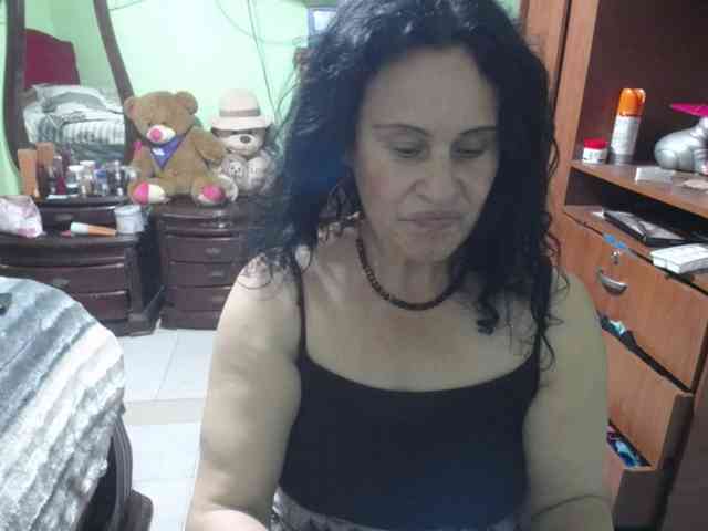 jazmin-mature webcam
