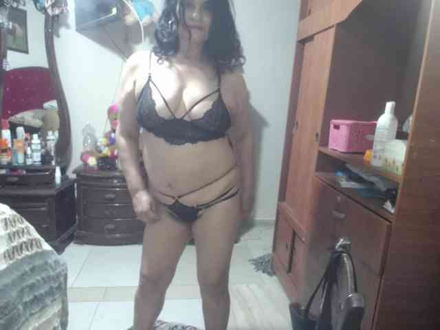 jazmin-mature webcam