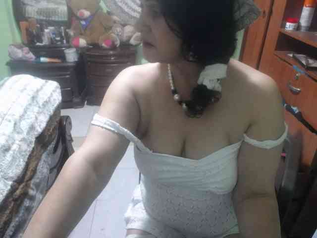 jazmin-mature webcam