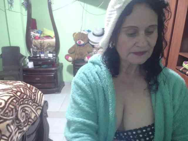 jazmin-mature webcam