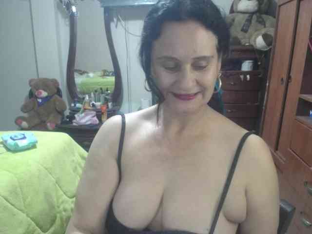 jazmin-mature webcam