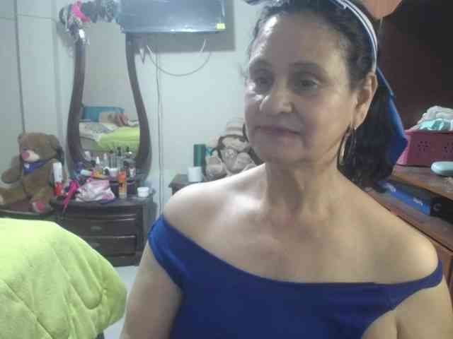 jazmin-mature webcam