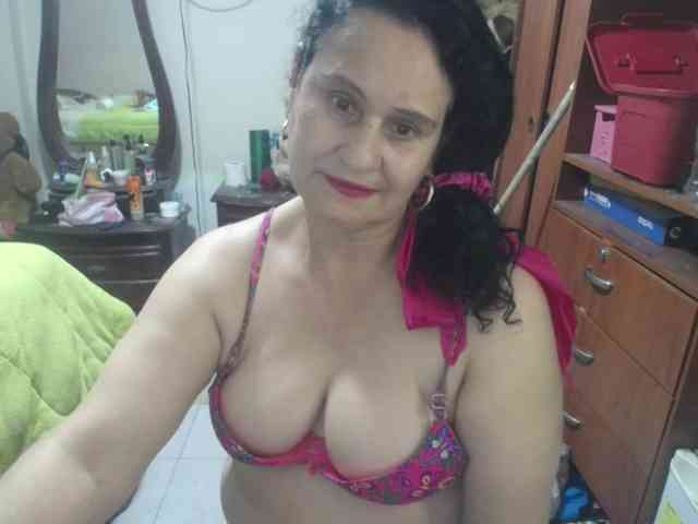 jazmin-mature webcam