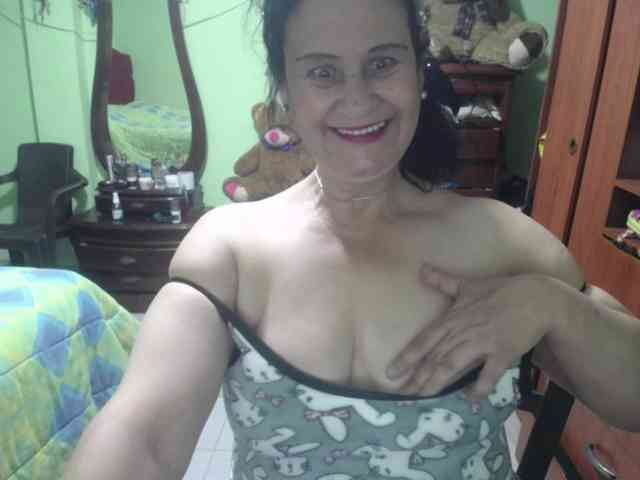 jazmin-mature webcam