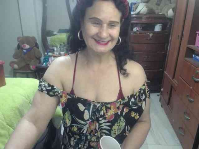 jazmin-mature webcam