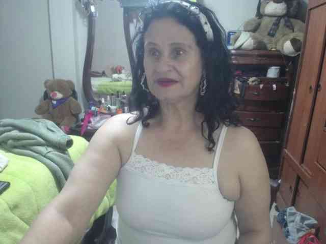 jazmin-mature webcam