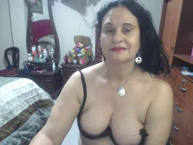 jazmin-mature webcam