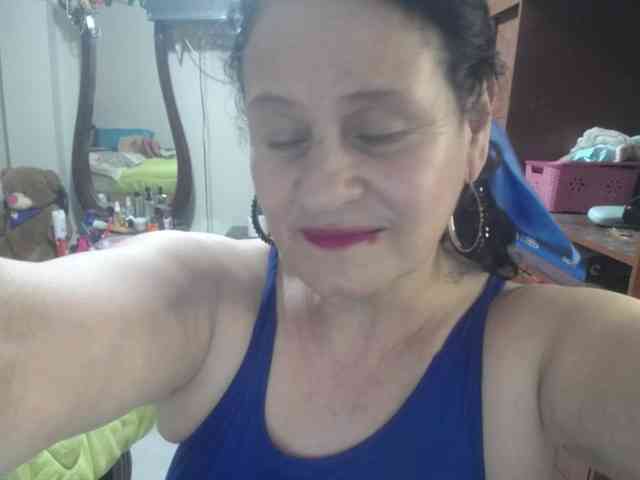 jazmin-mature webcam