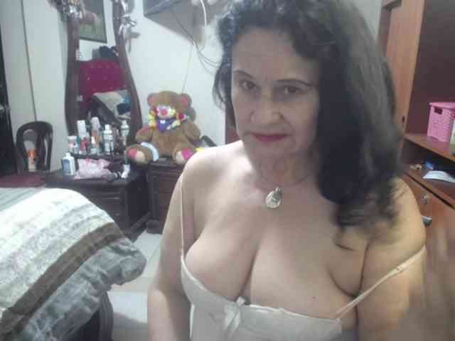 jazmin-mature webcam