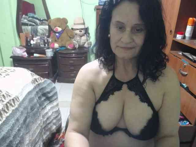 jazmin-mature webcam
