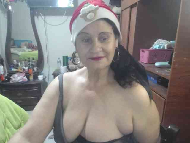 jazmin-mature webcam