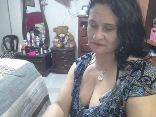 jazmin-mature webcam