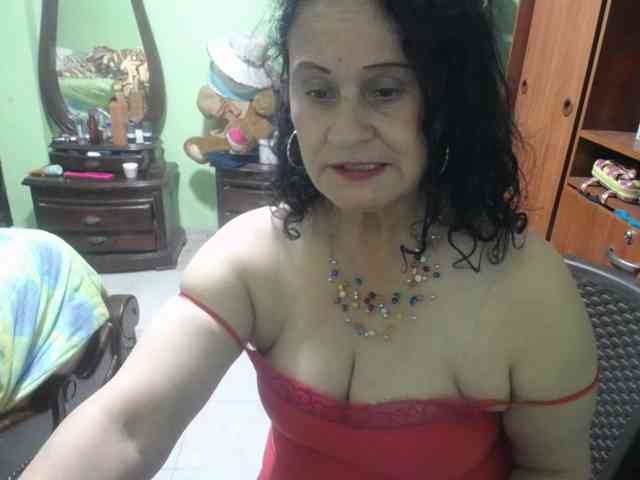 jazmin-mature webcam
