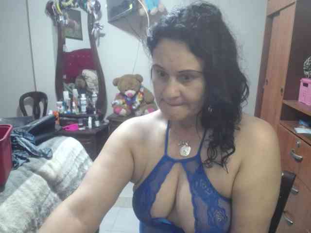 jazmin-mature webcam