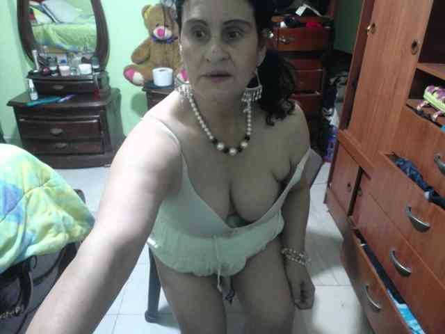 jazmin-mature webcam