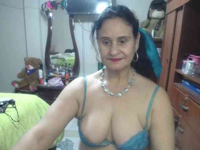 jazmin-mature webcam