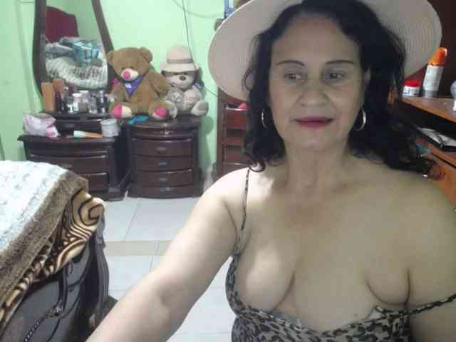 jazmin-mature Live Webcam on BongaCams