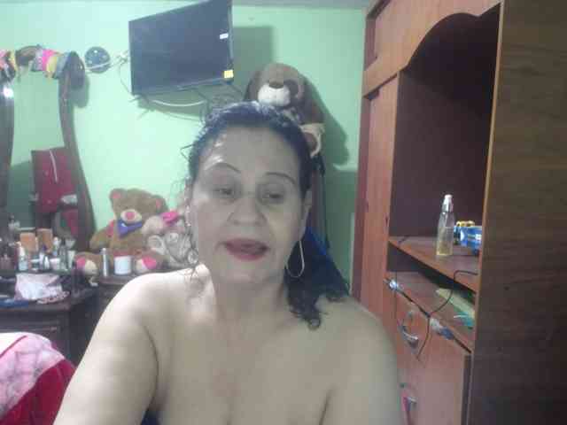 jazmin-mature webcam