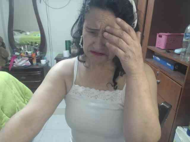 jazmin-mature webcam