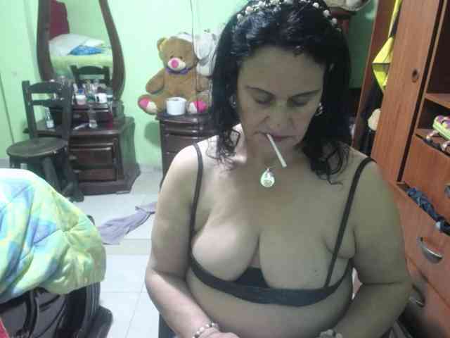 jazmin-mature webcam
