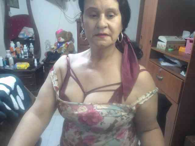 jazmin-mature webcam