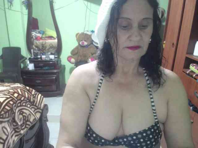jazmin-mature webcam