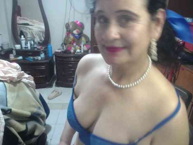 jazmin-mature webcam