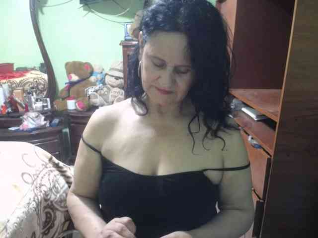 jazmin-mature webcam