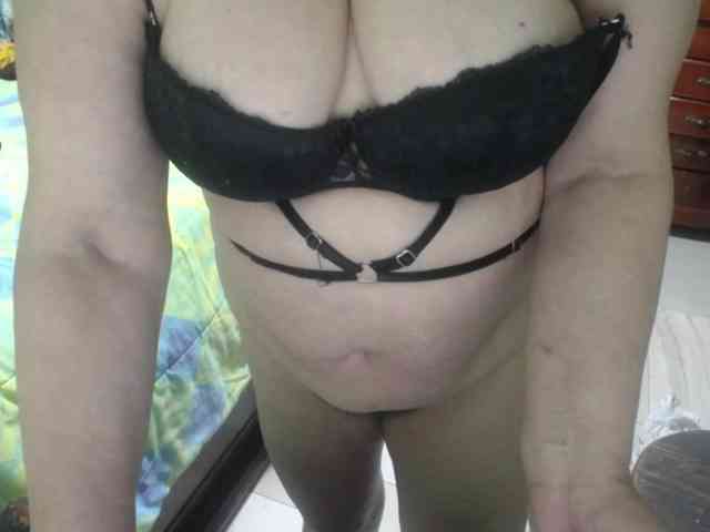 jazmin-mature webcam