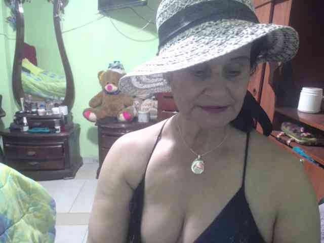 jazmin-mature webcam