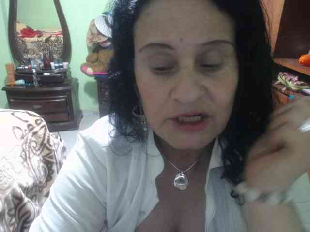 jazmin-mature webcam