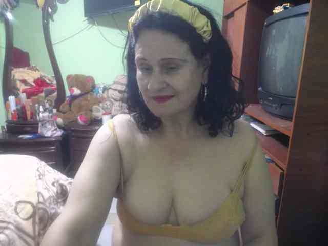 jazmin-mature webcam