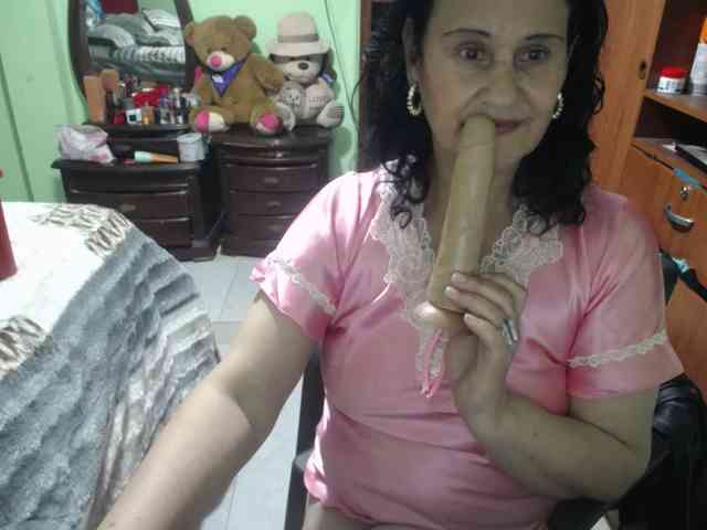 jazmin-mature webcam