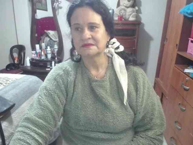 jazmin-mature webcam